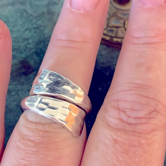Beautiful thick vintage hammered boho style Sterling silver 925 ring size 6.5 - Picture 2 of 5